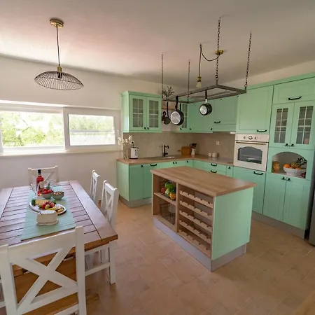 Jugo Holiday home Gornje Selo